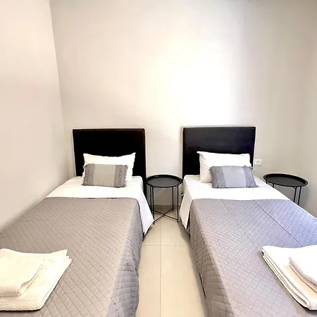 Near Of In Mykonos דירה *